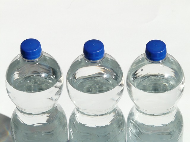 How Many Cups of Water Are in a Water Bottle - the Ultimate Guide